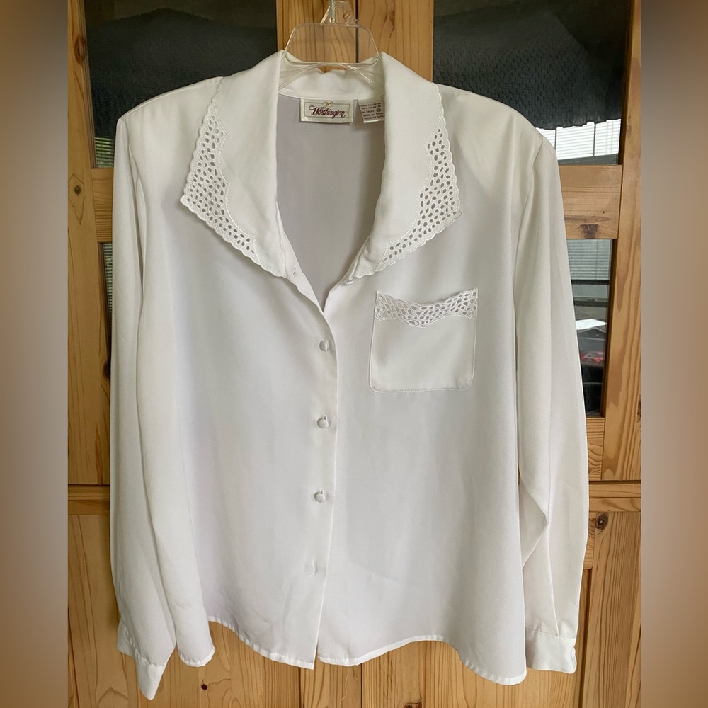 Worthington Classic White Blouse